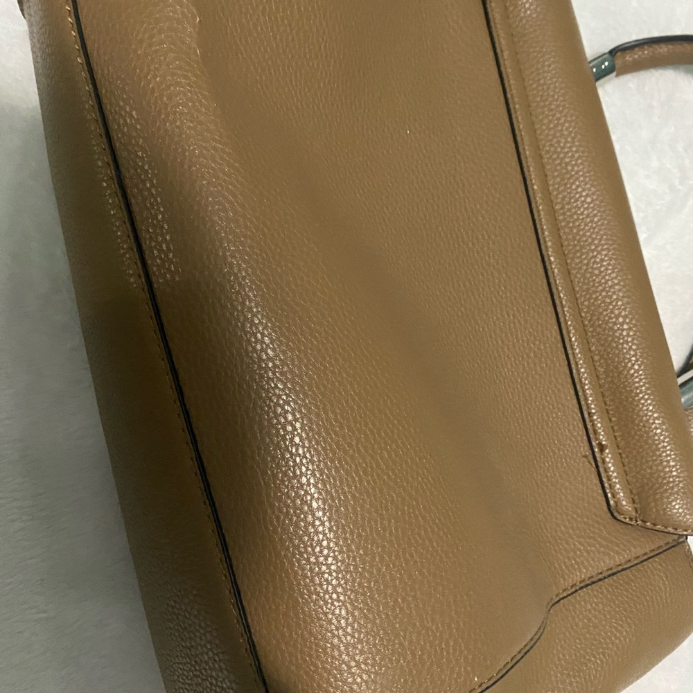 Guess Bag - Picture 7 of 7